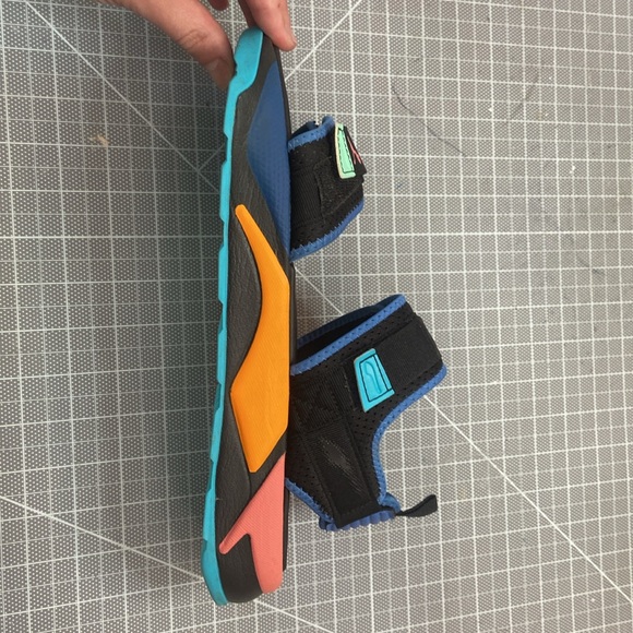 Retro puma sandals, barely used - Picture 2 of 3